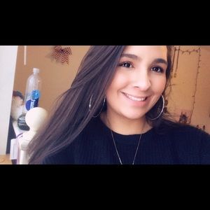 Meet your Posher, Coralee